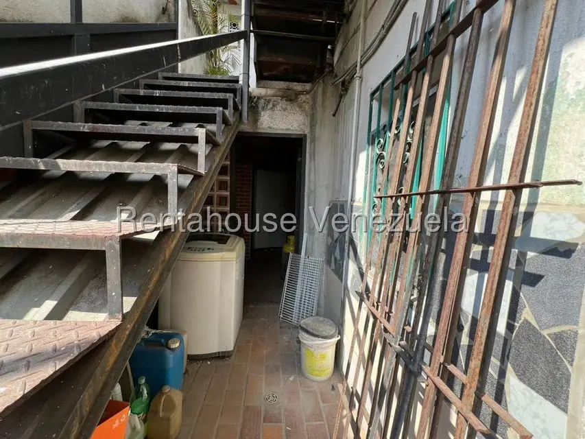 Casa (Multipes Niveles) en Venta en Los Rosales, Distrito Metropolitano - 37