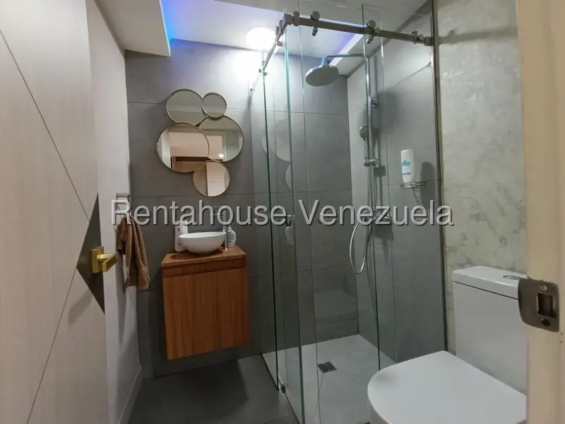 Comercial (Local Comercial) en Alquiler en El Recreo, Distrito Metropolitano - 13