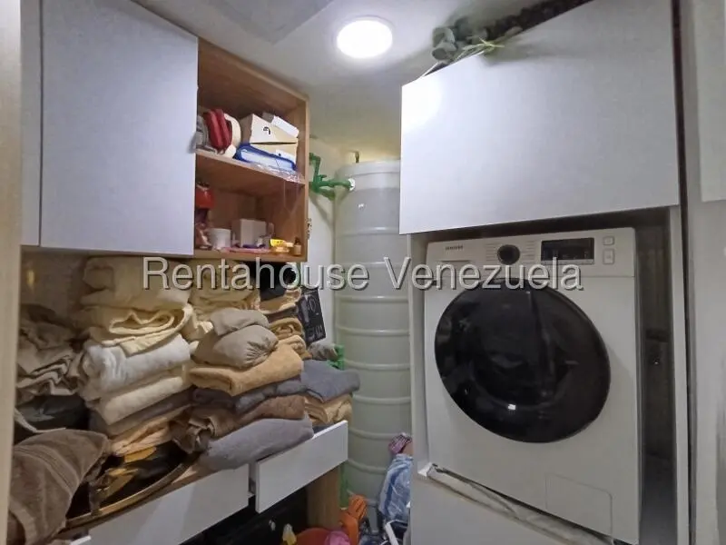 Comercial (Local Comercial) en Alquiler en El Recreo, Distrito Metropolitano - 14