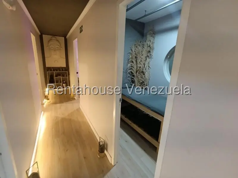 Comercial (Local Comercial) en Alquiler en El Recreo, Distrito Metropolitano - 17