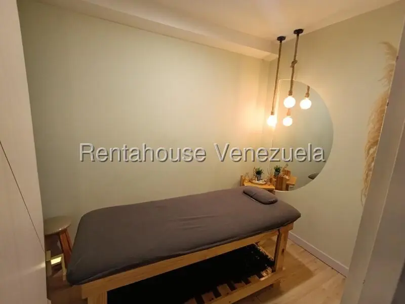 Comercial (Local Comercial) en Alquiler en El Recreo, Distrito Metropolitano - 21