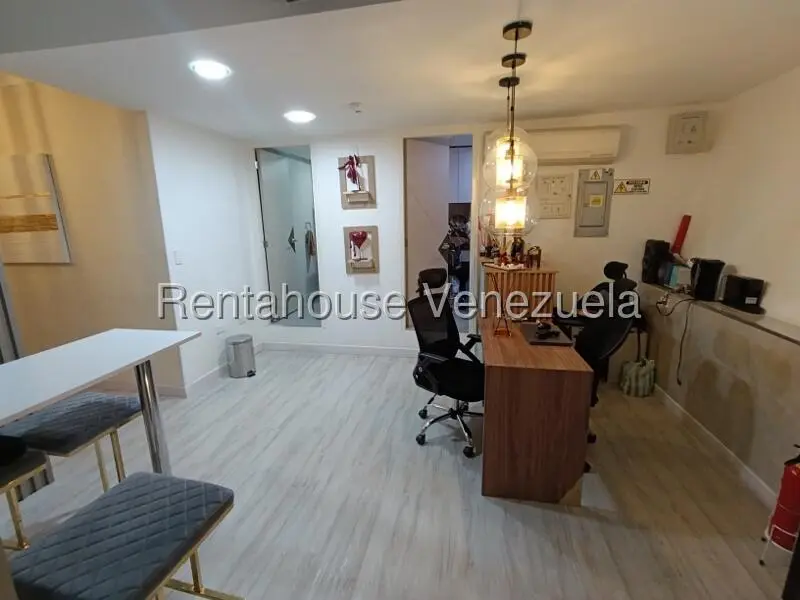 Comercial (Local Comercial) en Alquiler en El Recreo, Distrito Metropolitano - 24