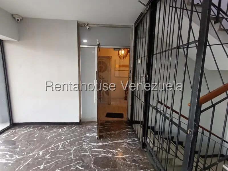 Comercial (Local Comercial) en Alquiler en El Recreo, Distrito Metropolitano - 5