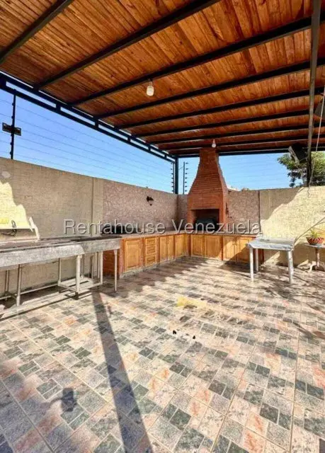 Townhouse (1 Nivel) en Venta en Porlamar, Nueva Esparta - 3