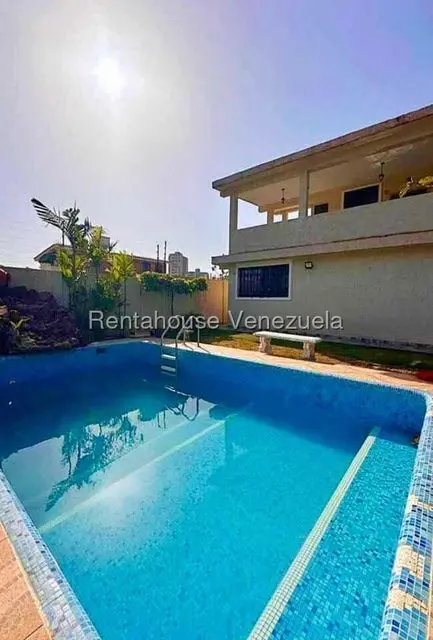 Townhouse (1 Nivel) en Venta en Porlamar, Nueva Esparta - 4