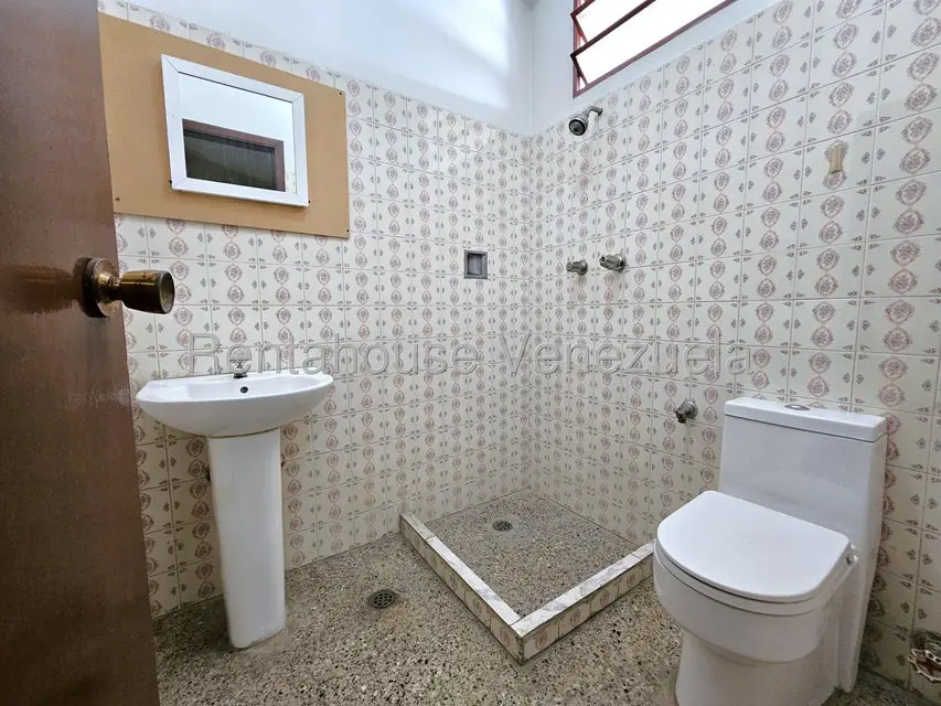 Comercial (Local Comercial) en Venta en Centro, Lara - 40