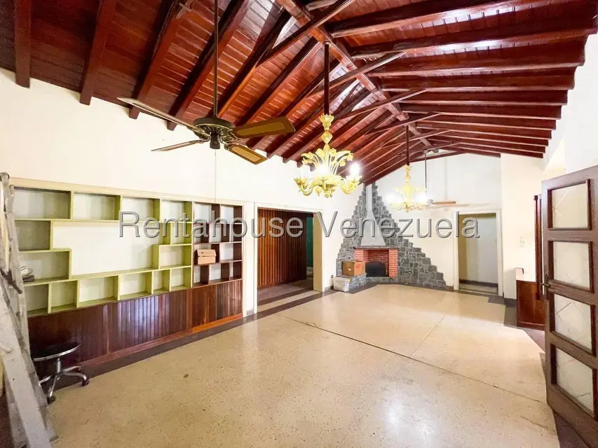 Casa (Multipes Niveles) en Venta en La Floresta, Distrito Metropolitano - 12