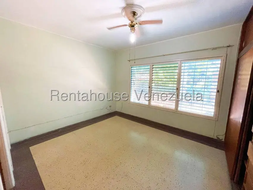 Casa (Multipes Niveles) en Venta en La Floresta, Distrito Metropolitano - 14