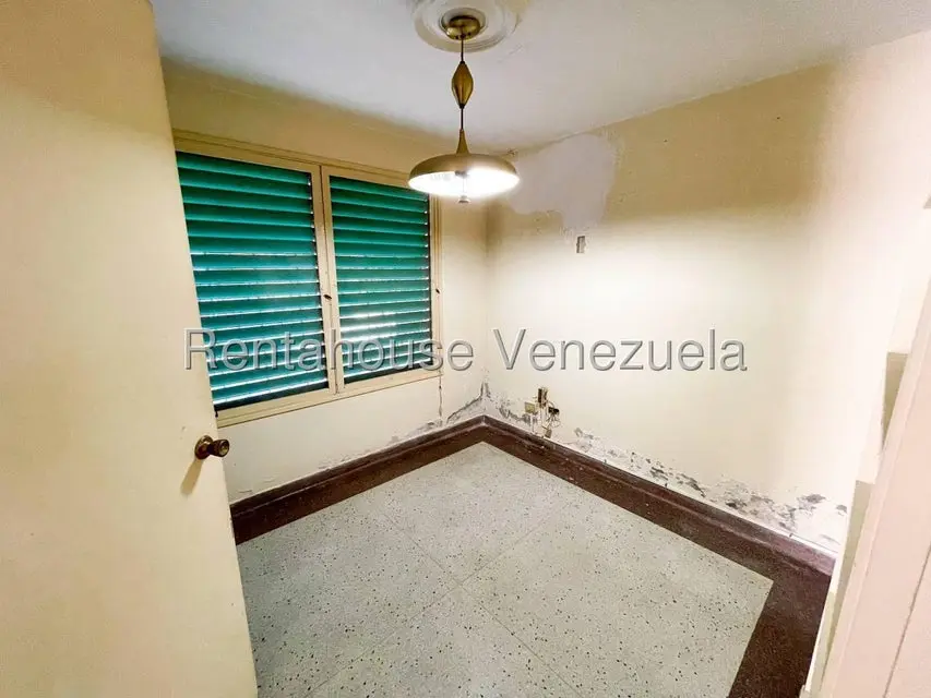 Casa (Multipes Niveles) en Venta en La Floresta, Distrito Metropolitano - 22