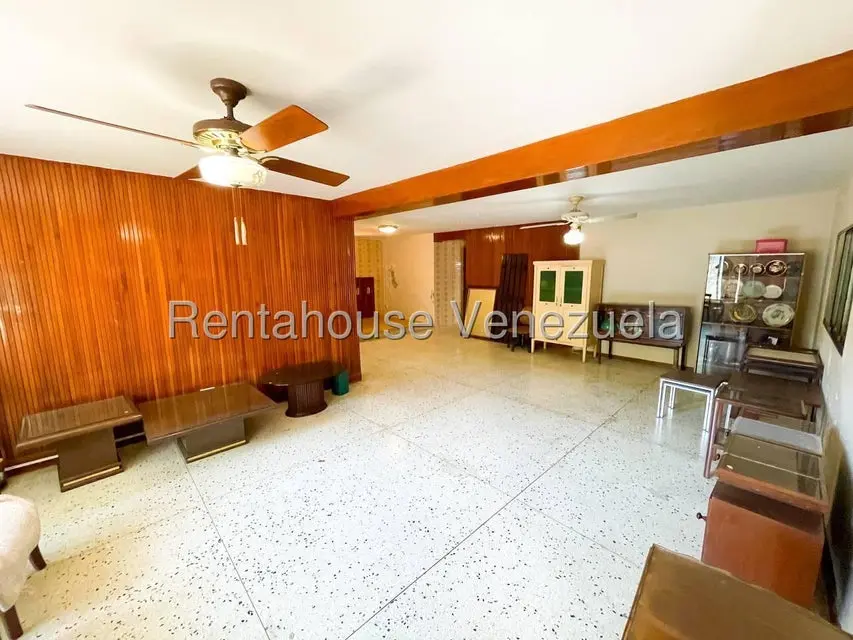 Casa (Multipes Niveles) en Venta en La Floresta, Distrito Metropolitano - 24