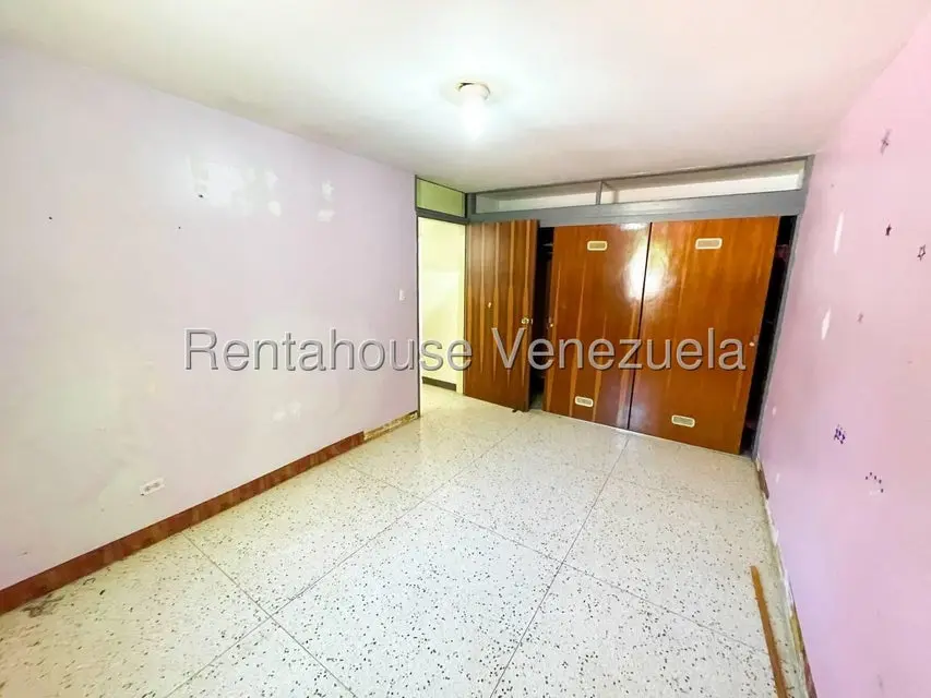 Casa (Multipes Niveles) en Venta en La Floresta, Distrito Metropolitano - 32