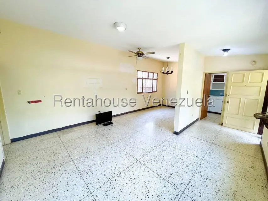 Casa (Multipes Niveles) en Venta en La Floresta, Distrito Metropolitano - 35
