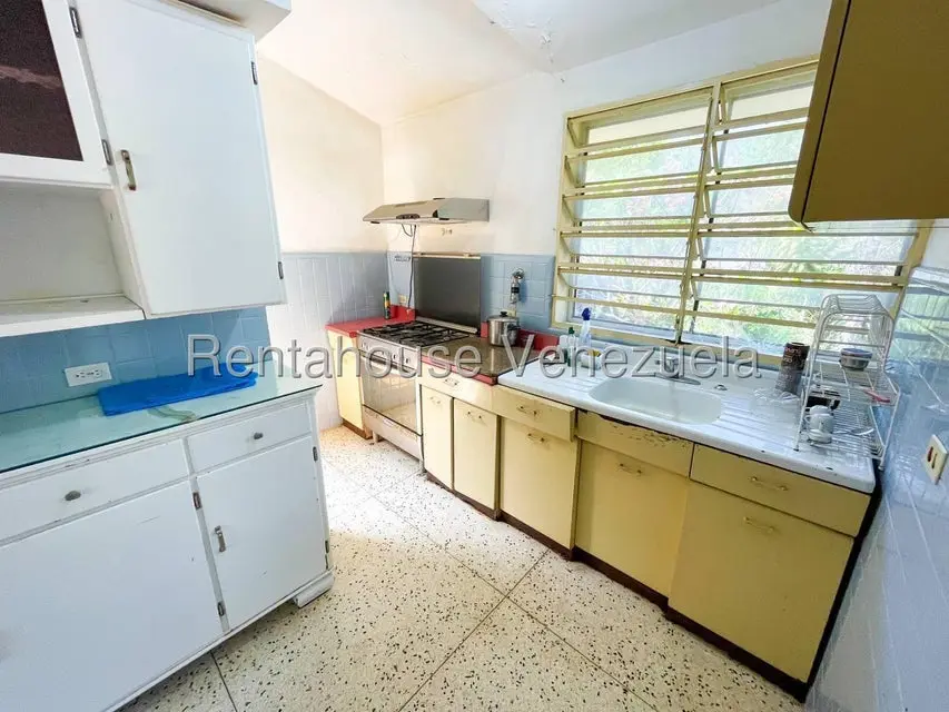 Casa (Multipes Niveles) en Venta en La Floresta, Distrito Metropolitano - 37