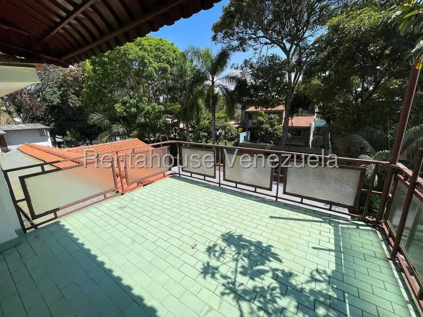 Casa (Multipes Niveles) en Venta en La Floresta, Distrito Metropolitano - 38