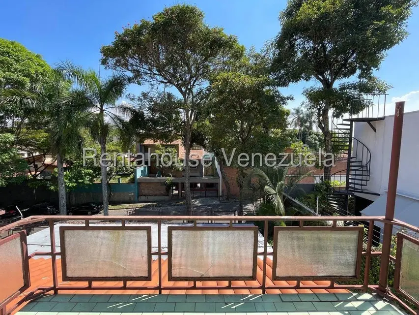 Casa (Multipes Niveles) en Venta en La Floresta, Distrito Metropolitano - 39