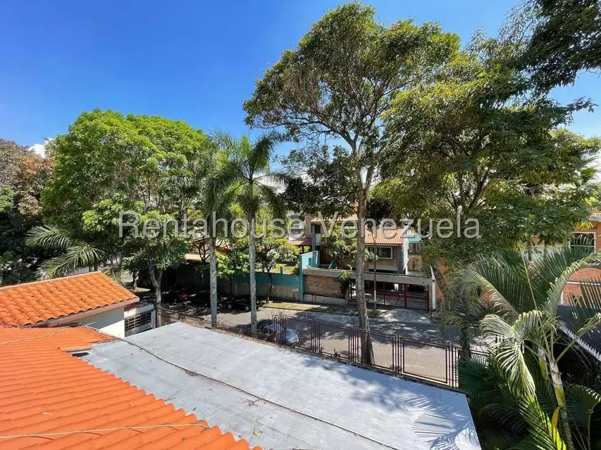 Casa (Multipes Niveles) en Venta en La Floresta, Distrito Metropolitano - 40