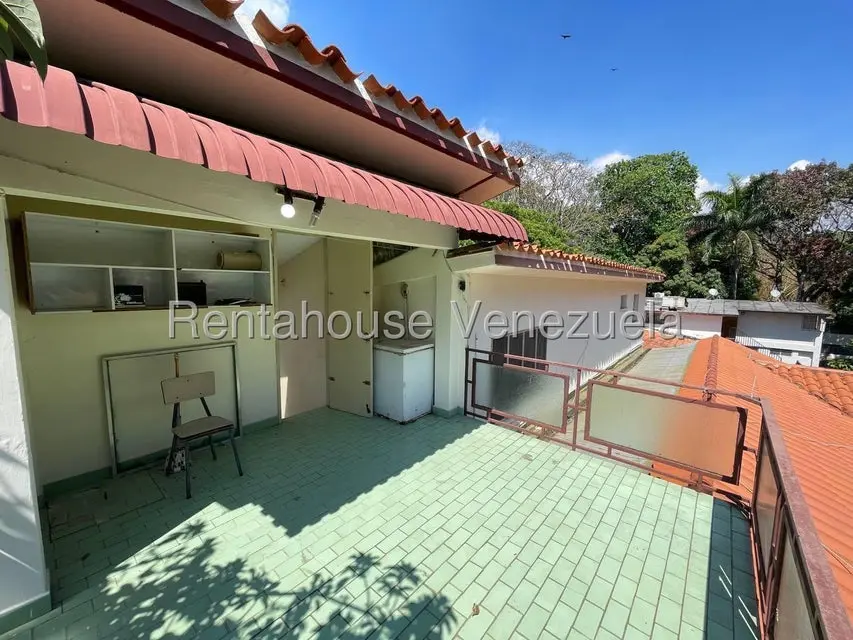 Casa (Multipes Niveles) en Venta en La Floresta, Distrito Metropolitano - 42