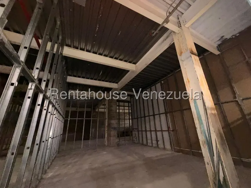 Comercial (Local Comercial) en Alquiler en Los Naranjos del Cafetal, Distrito Metropolitano - 8
