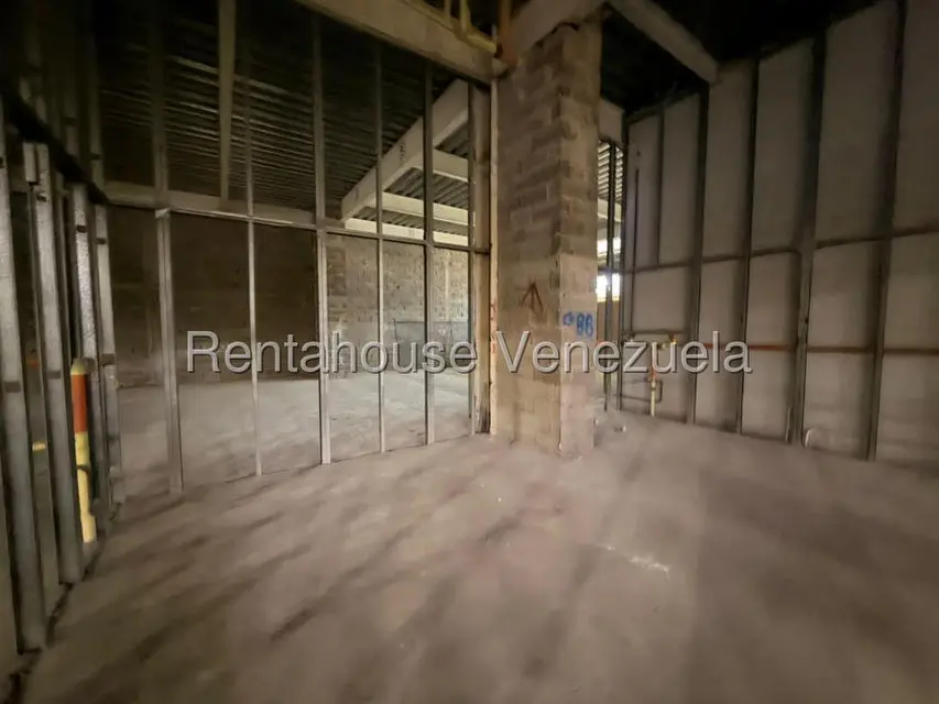 Comercial (Local Comercial) en Alquiler en Los Naranjos del Cafetal, Distrito Metropolitano - 9