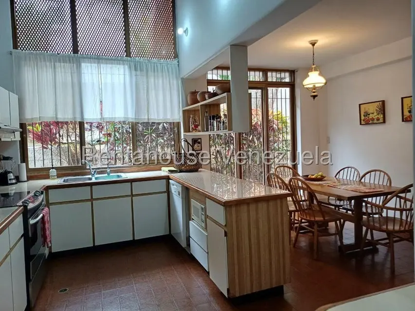 Casa (Multipes Niveles) en Venta en La Lagunita Country Club, Distrito Metropolitano - 4