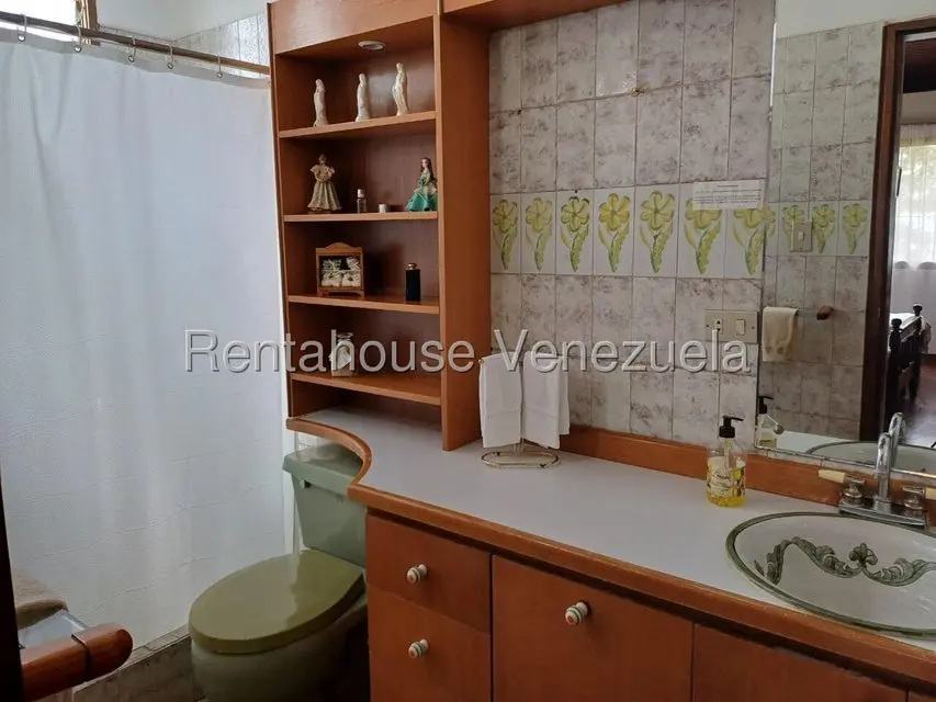 Casa (Multipes Niveles) en Venta en La Lagunita Country Club, Distrito Metropolitano - 38