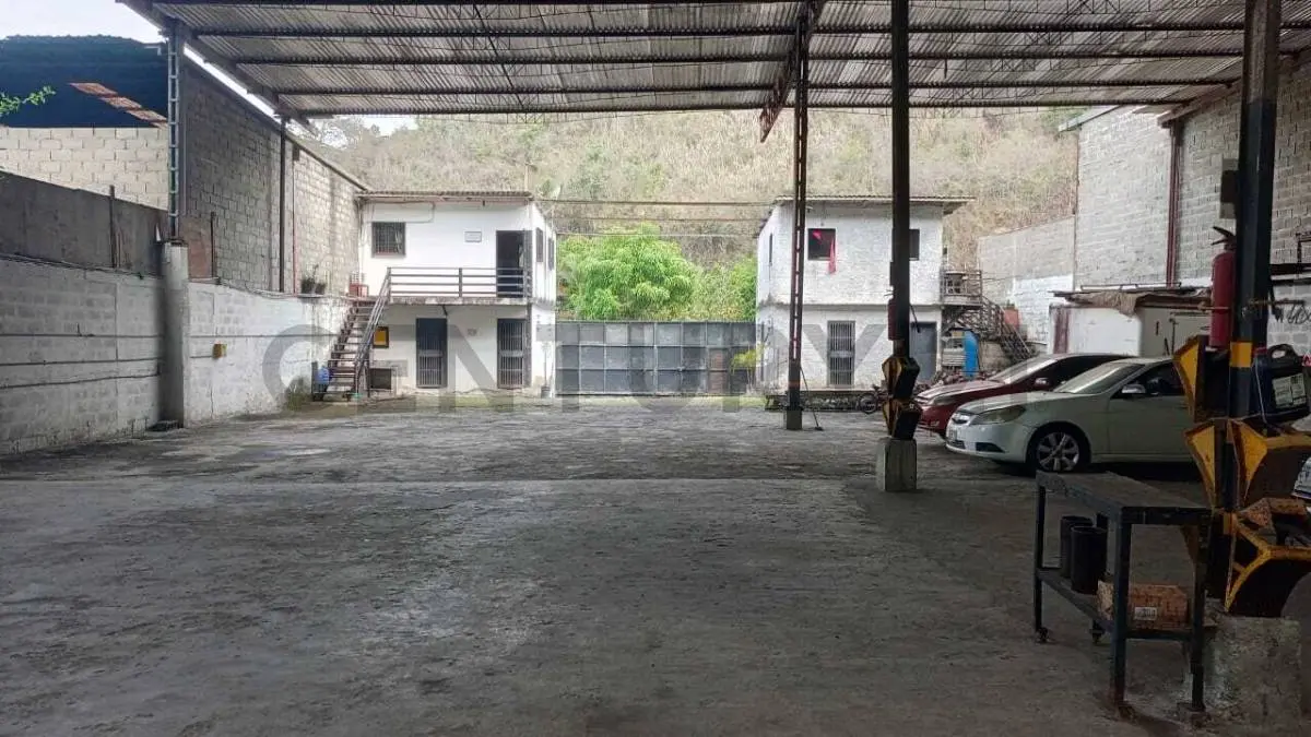 Venta Galpón en Filas de Mariche - 4