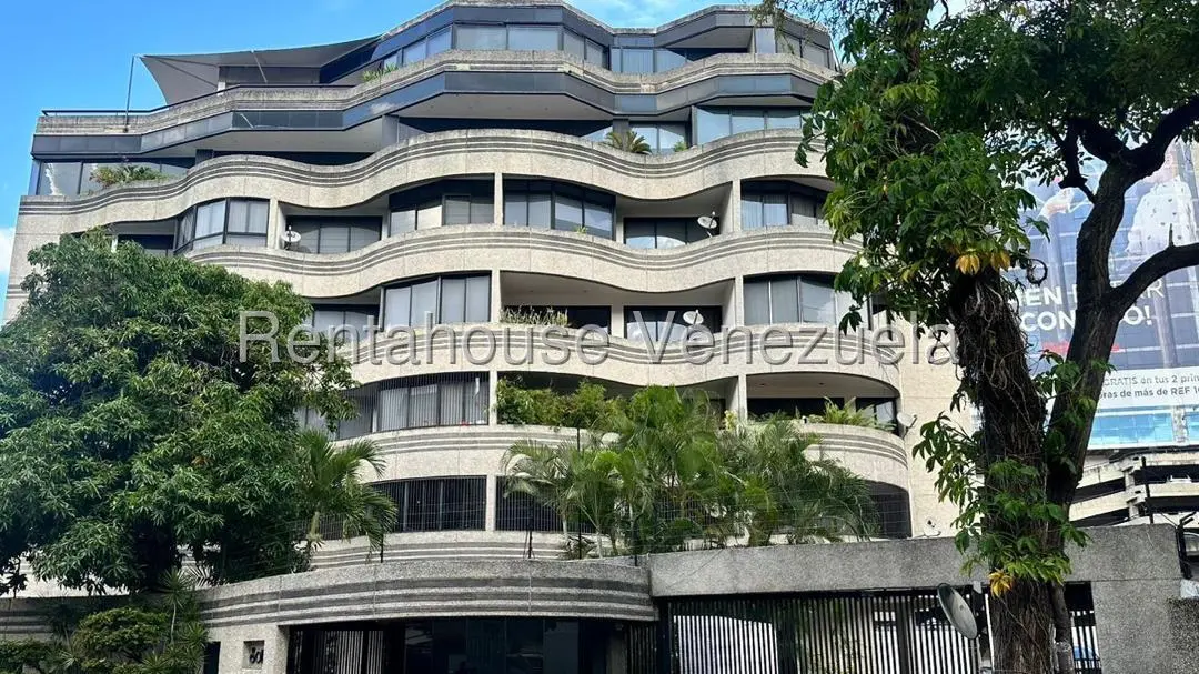 Apartamento (1 Nivel) en Alquiler en Los Naranjos de Las Mercedes, Distrito Metropolitano - 2
