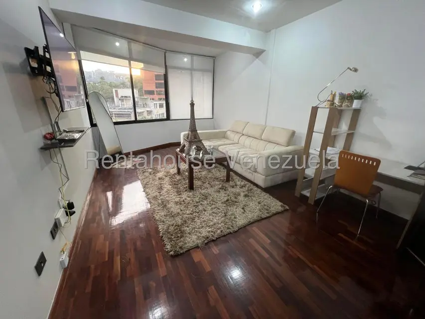 Apartamento (1 Nivel) en Alquiler en Los Naranjos de Las Mercedes, Distrito Metropolitano - 11