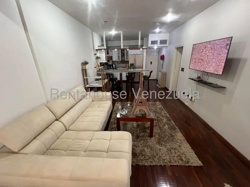 Apartamento (1 Nivel) en Alquiler en Los Naranjos de Las Mercedes, Distrito Metropolitano - 14