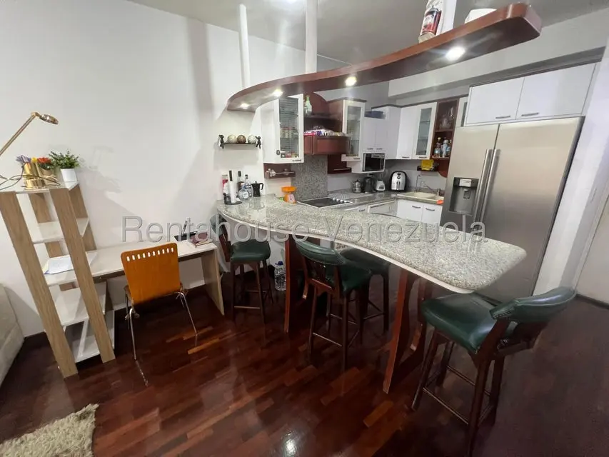 Apartamento (1 Nivel) en Alquiler en Los Naranjos de Las Mercedes, Distrito Metropolitano - 16