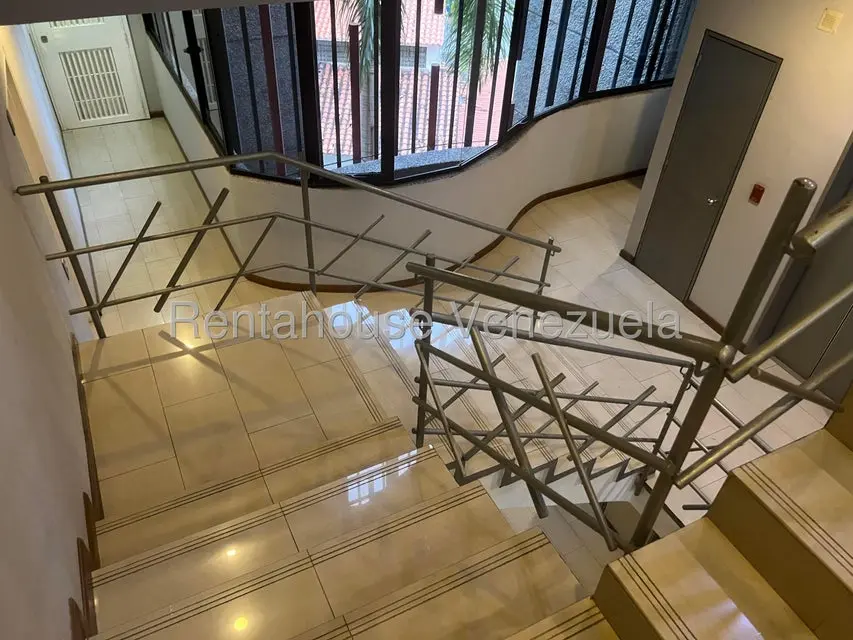 Apartamento (1 Nivel) en Alquiler en Los Naranjos de Las Mercedes, Distrito Metropolitano - 4