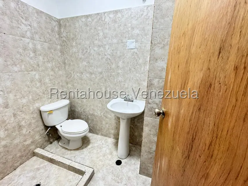 Comercial (Local Comercial) en Alquiler en Centro, Lara - 11