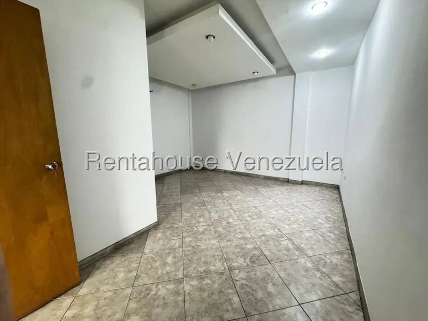 Comercial (Local Comercial) en Alquiler en Centro, Lara - 23