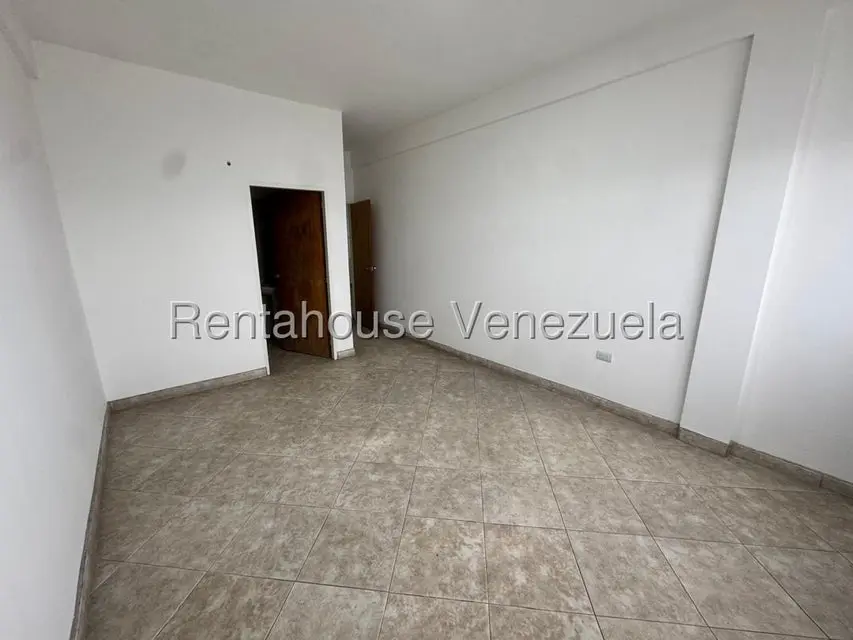 Comercial (Local Comercial) en Alquiler en Centro, Lara - 4