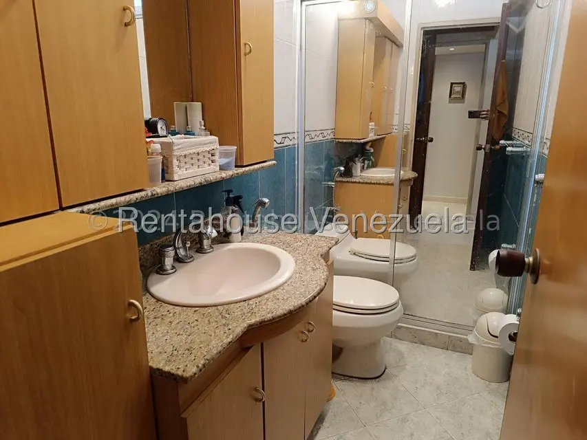 Apartamento (1 Nivel) en Venta en El Marques, Distrito Metropolitano - 11
