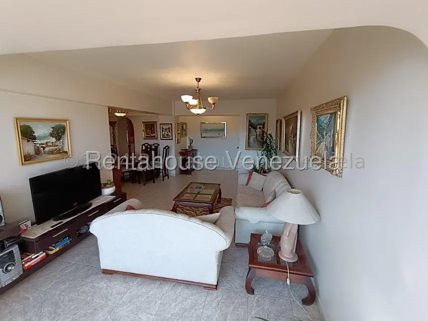 Apartamento (1 Nivel) en Venta en El Marques, Distrito Metropolitano - 4