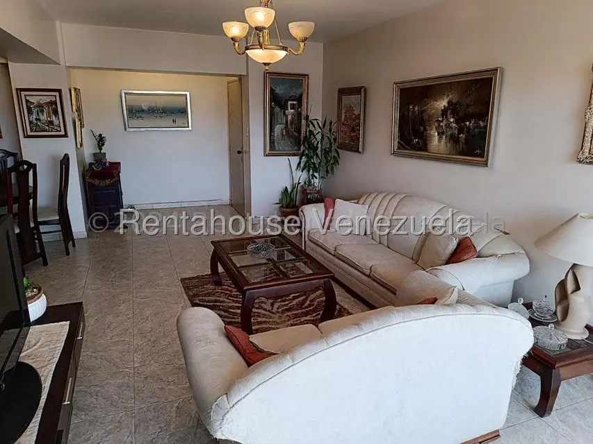 Apartamento (1 Nivel) en Venta en El Marques, Distrito Metropolitano - 5