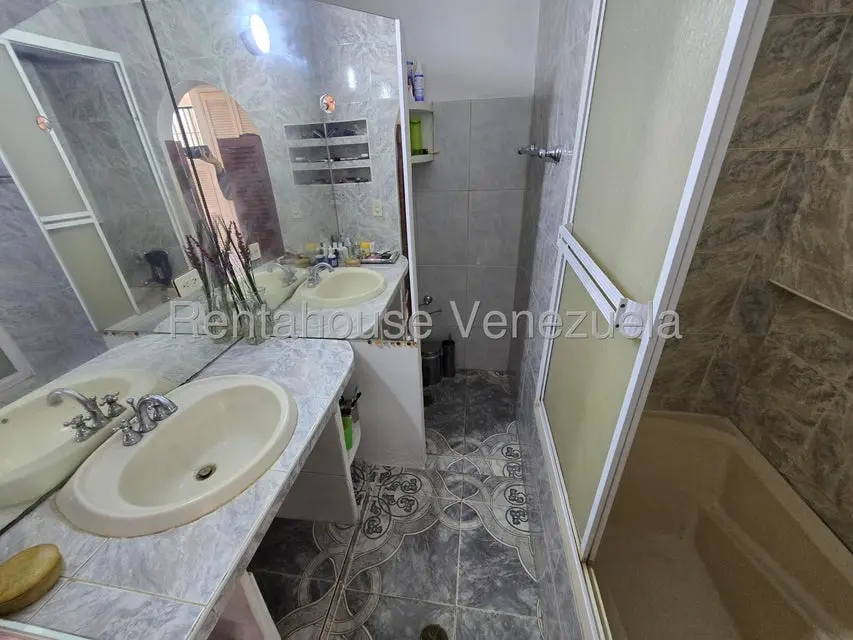 Apartamento (1 Nivel) en Venta en Mampote, Miranda - 11