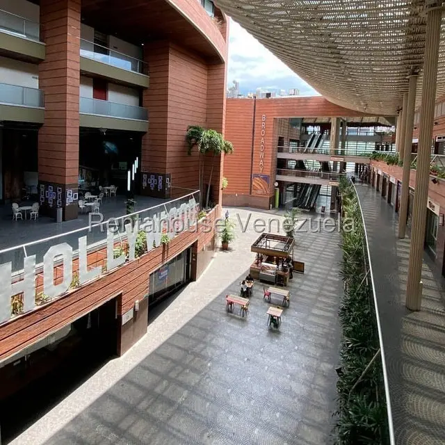 Comercial (Local Comercial) en Alquiler en Chacao, Distrito Metropolitano - 2