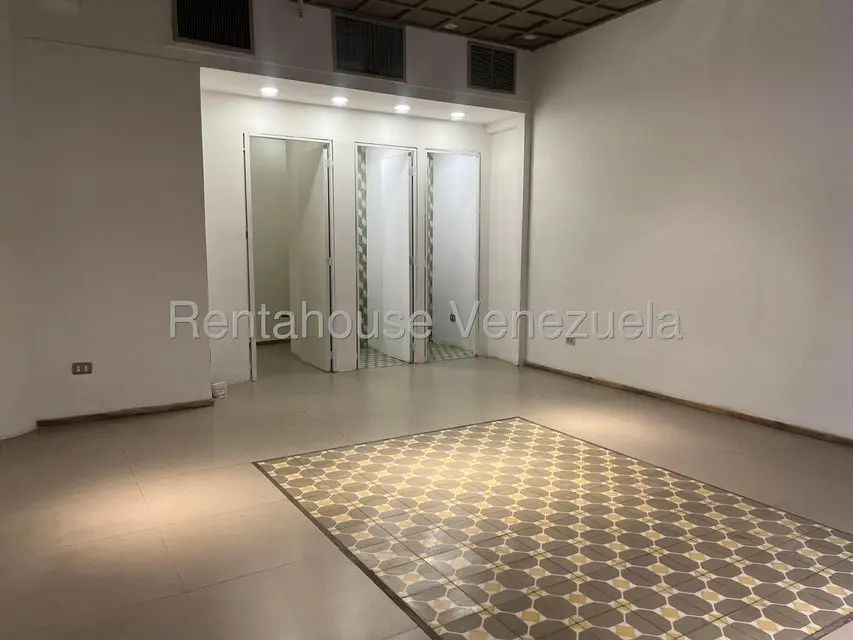 Comercial (Local Comercial) en Alquiler en Chacao, Distrito Metropolitano - 21