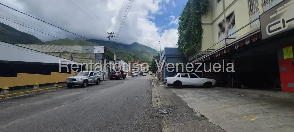 Comercial (Edificio) en Venta en Los Chorros, Distrito Metropolitano - 2