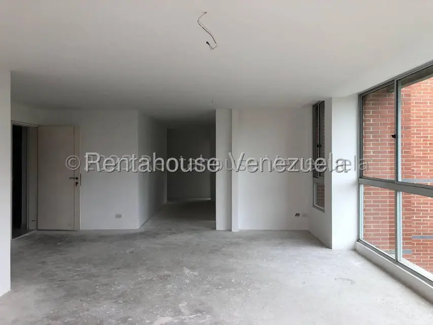 Apartamento (Duplex) en Venta en Los Campitos, Distrito Metropolitano - 2