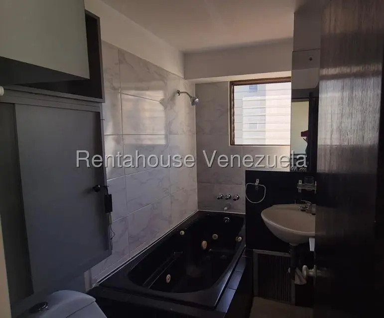 Apartamento (1 Nivel) en Alquiler en Terrazas del Avila, Distrito Metropolitano - 8
