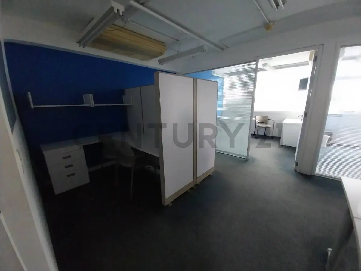 Oficina amoblada en Alquiler en El Rosal - 7