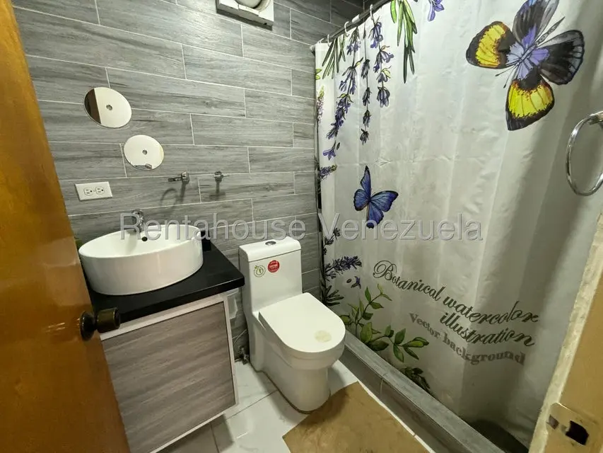 Apartamento (1 Nivel) en Alquiler en Parroquia San Juan, Distrito Metropolitano - 13
