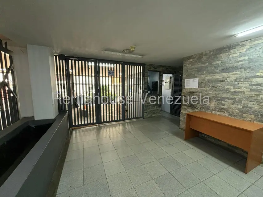 Apartamento (1 Nivel) en Alquiler en Parroquia San Juan, Distrito Metropolitano - 15