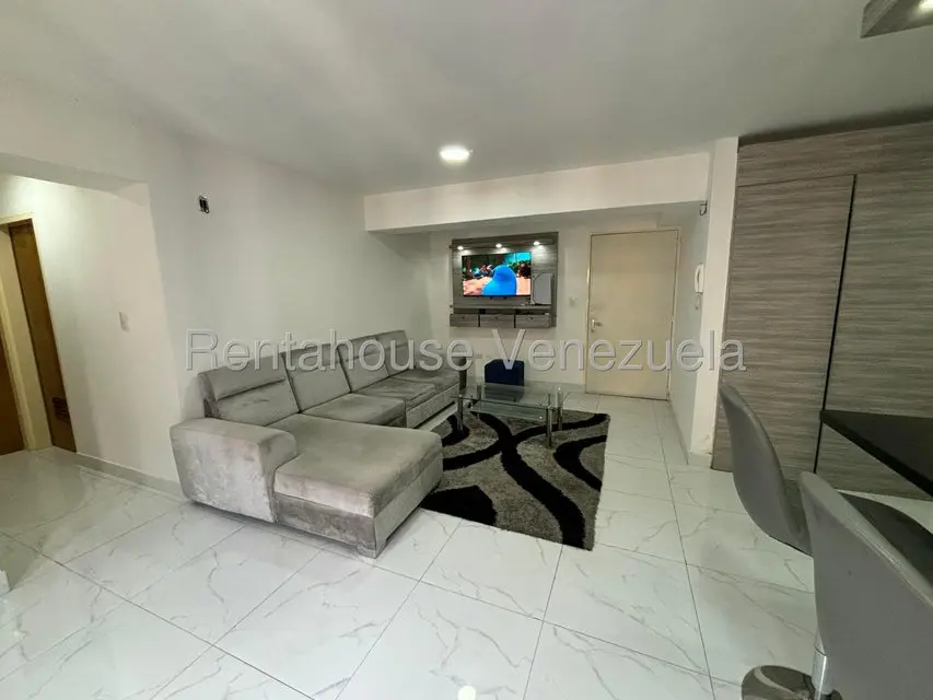 Apartamento (1 Nivel) en Alquiler en Parroquia San Juan, Distrito Metropolitano - 3