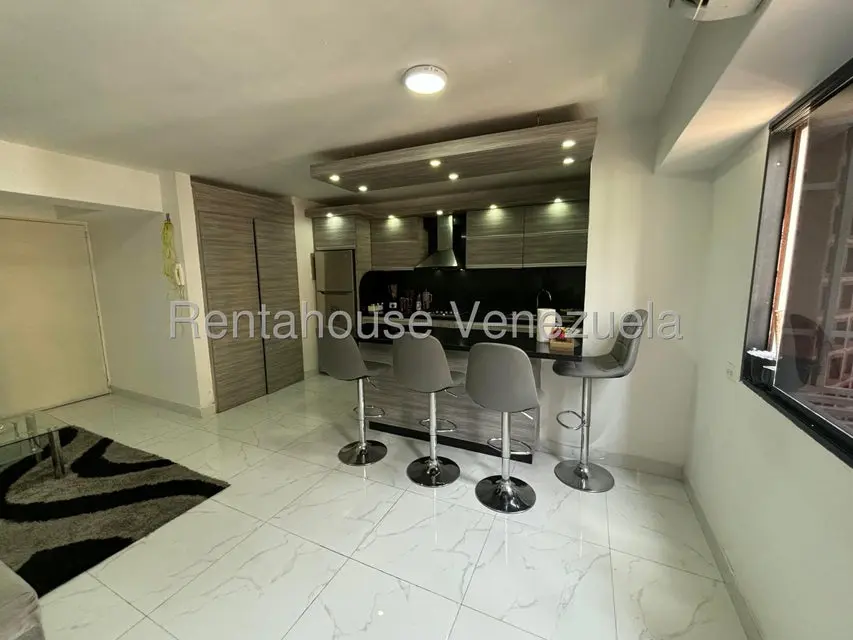 Apartamento (1 Nivel) en Alquiler en Parroquia San Juan, Distrito Metropolitano - 4
