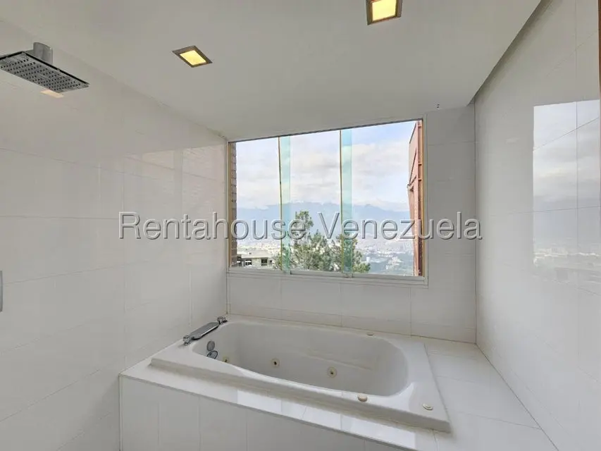 Casa (Multipes Niveles) en Alquiler en Alto Hatillo, Distrito Metropolitano - 50