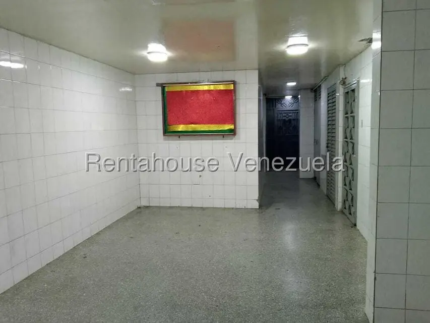 Apartamento (1 Nivel) en Venta en El Valle, Distrito Metropolitano - 2